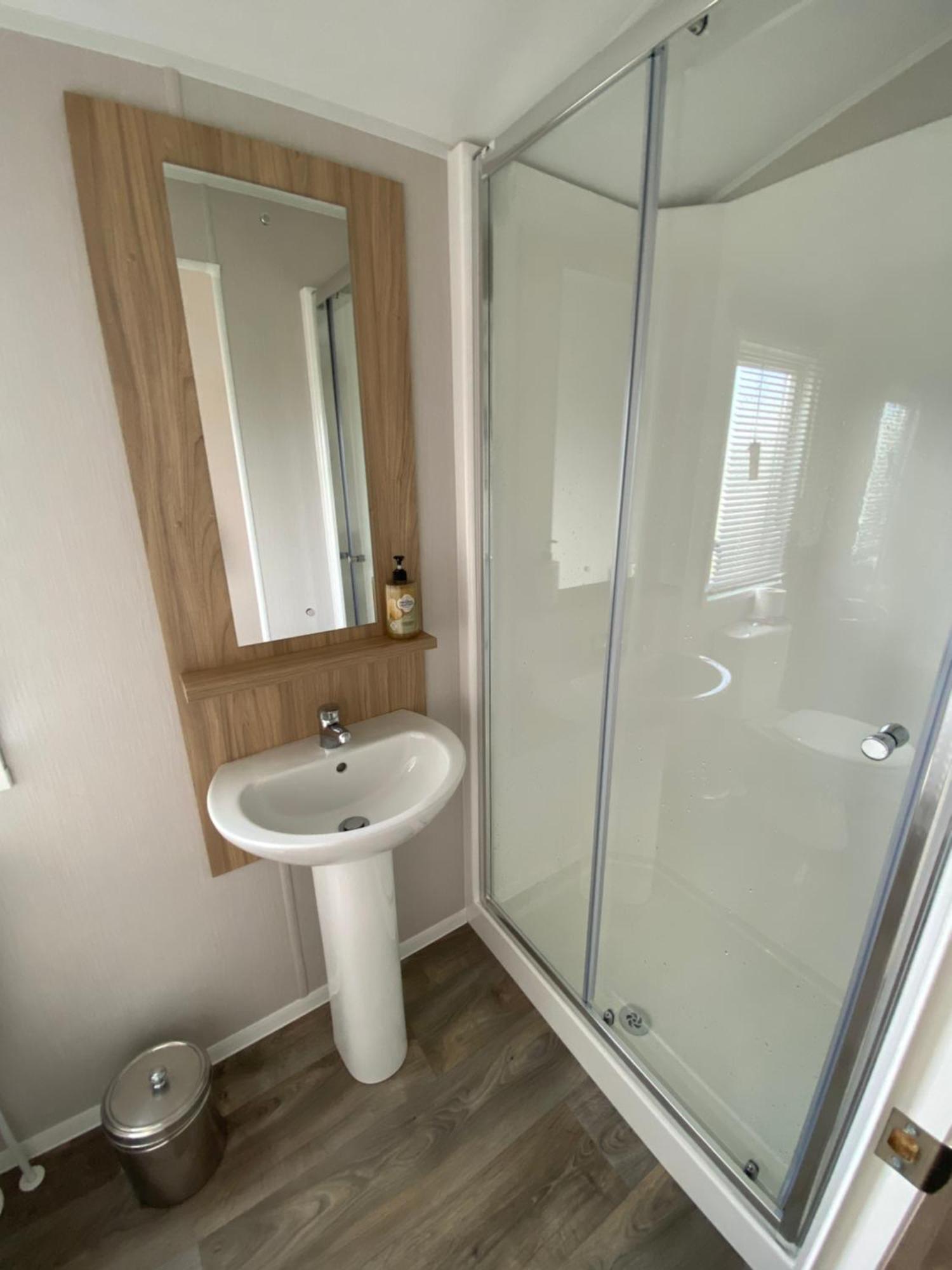 Verbzen Holiday Caravan At St Osyth Beach, Clacton-On-Sea By Verb Holidays Saint Osyth المظهر الخارجي الصورة